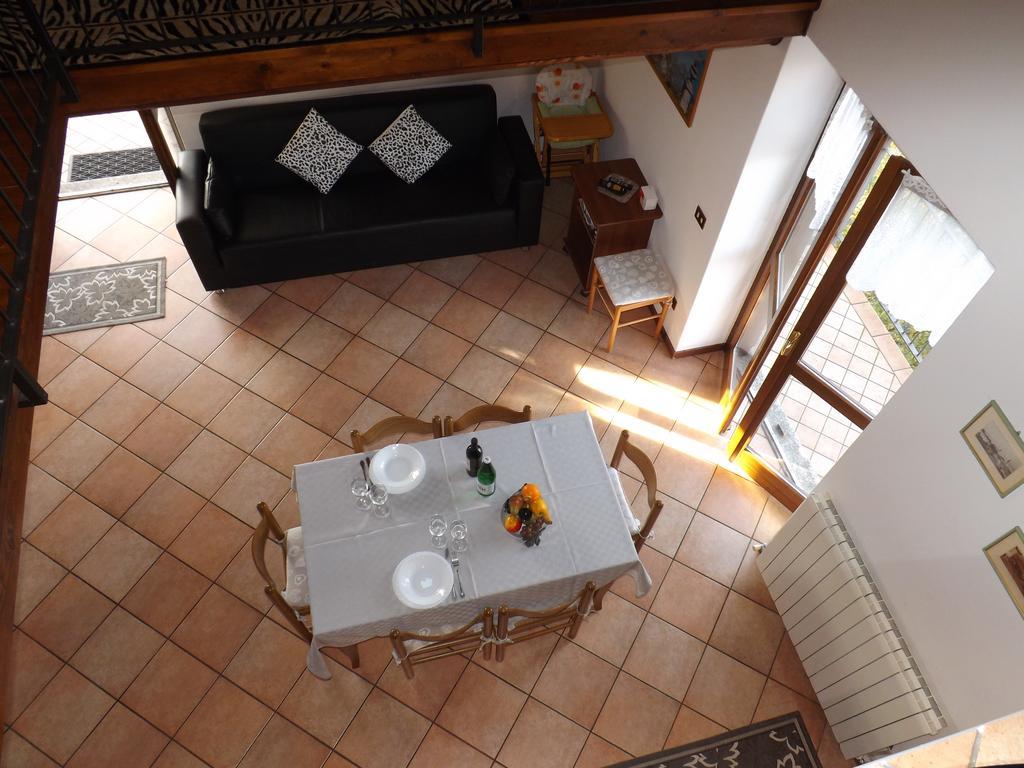 Exclusive Villa Crotto Lake View วาเรนนา ภายนอก รูปภาพ